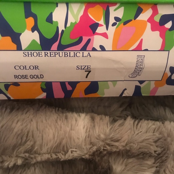 Rose Gold Block heels - Picture 2 of 4